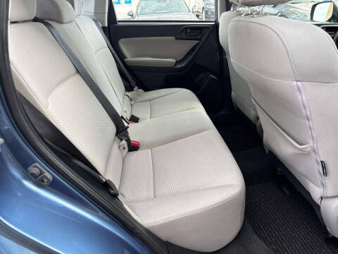 2016 Subaru Forester 2.5i