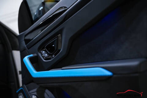 2025 Lamborghini Urus SE