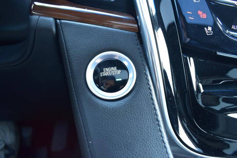 2018 Cadillac Escalade ESV Luxury