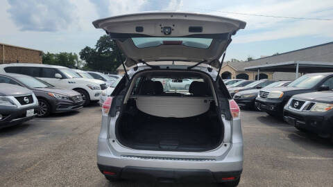 2015 Nissan Rogue SV