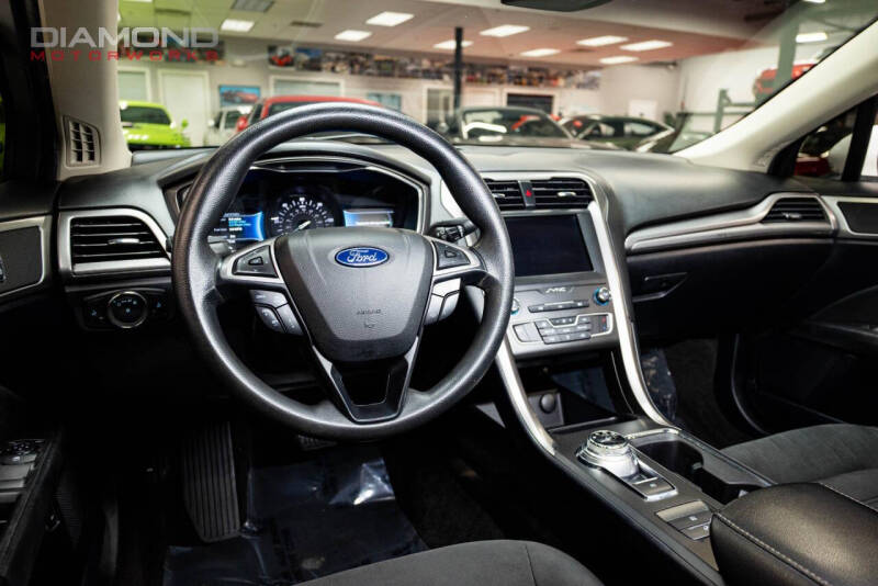 2020 Ford Fusion Hybrid SE