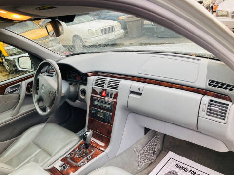 2001 Mercedes-Benz E-Class E 320