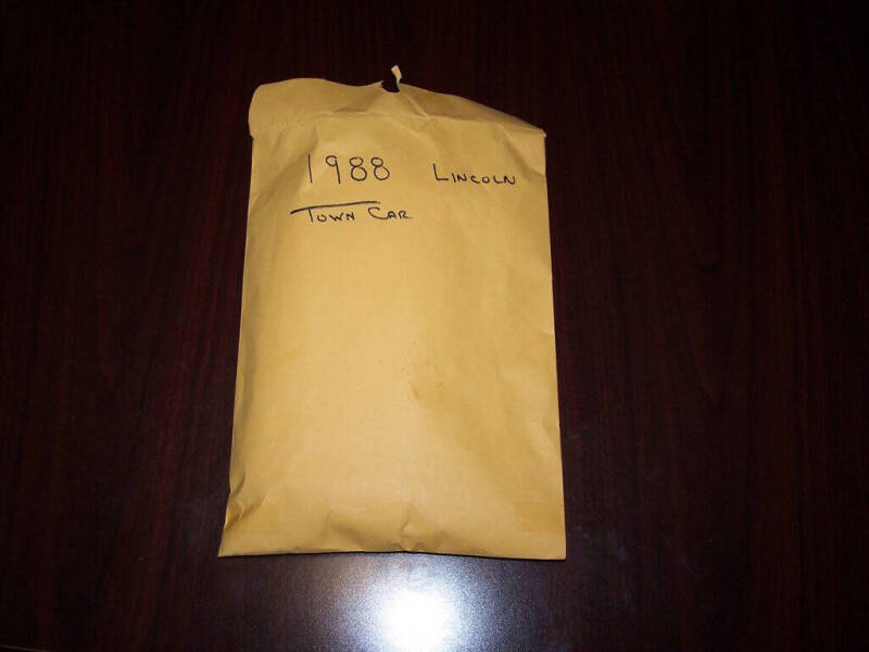 1988 Lincoln Town Car Signature