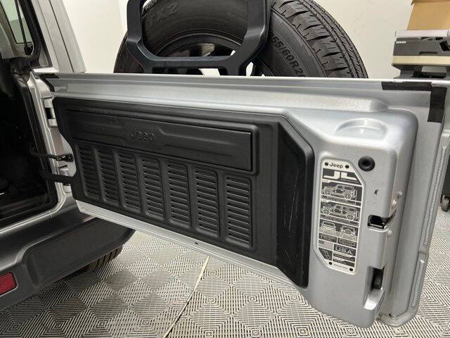 2024 Jeep Wrangler Sahara 4xe