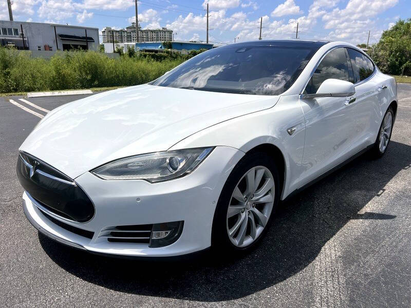 2015 Tesla Model S 85
