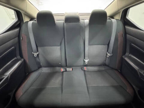 2020 Nissan Versa SR