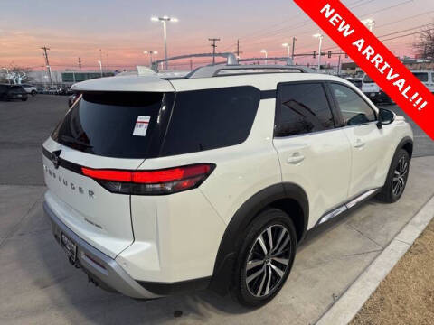 2024 Nissan Pathfinder Platinum