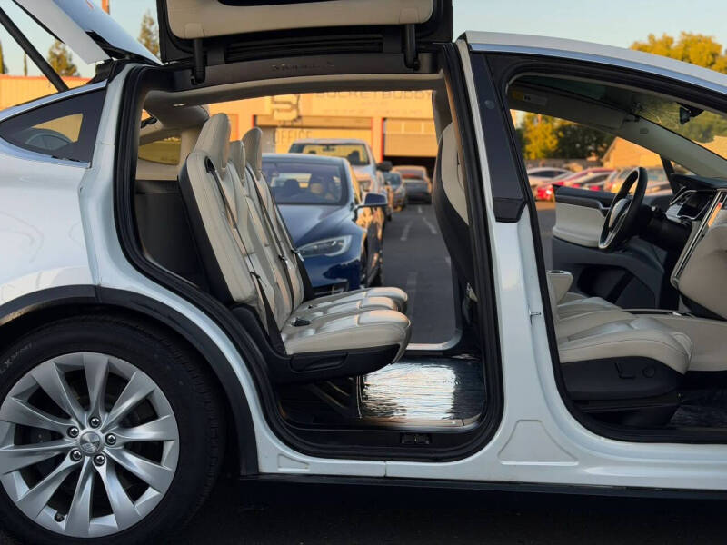 2017 Tesla Model X