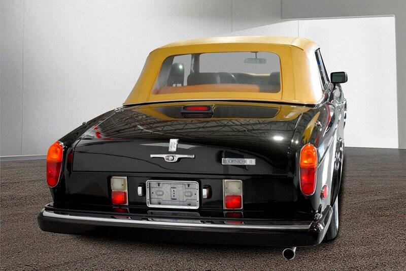 1988 Rolls-Royce Corniche null photo 5