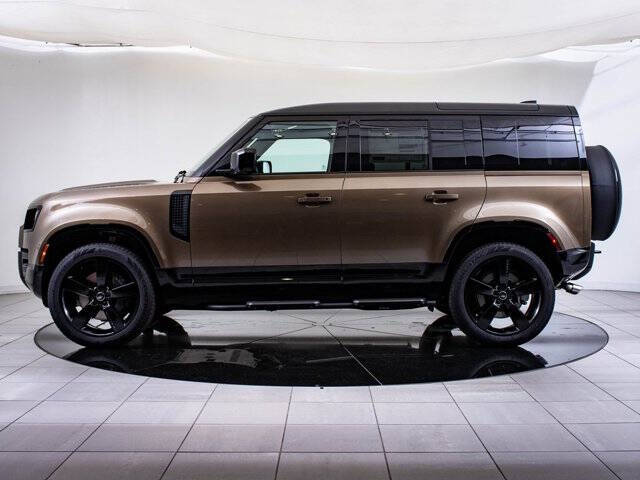 2025 Land Rover Defender 110 P500 X-Dynamic SE