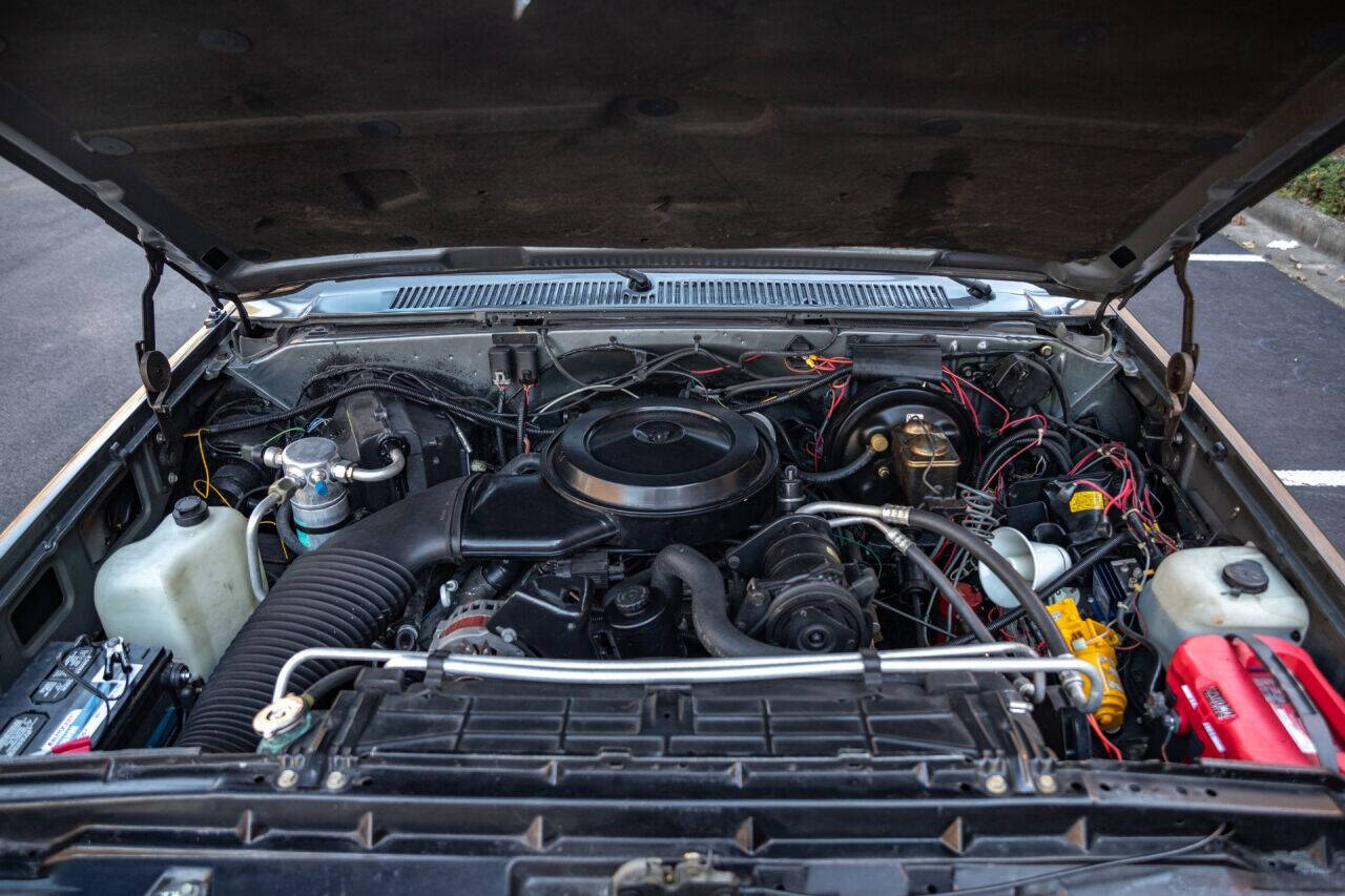 1988 Chevrolet Suburban 71