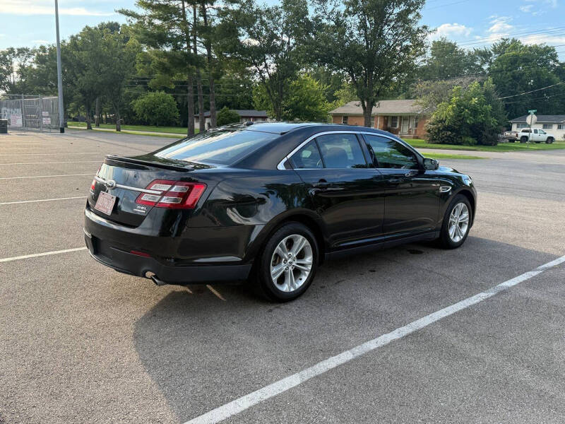 2014 Ford Taurus SEL