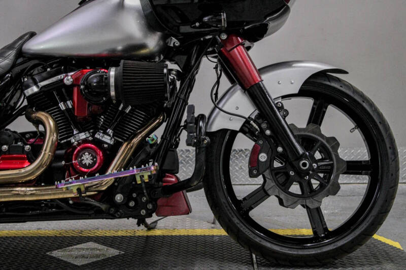 2017 Harley-Davidson Road Glide Special