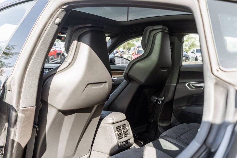 2022 Audi e-tron GT quattro Premium Plus