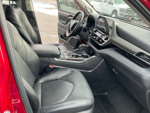 2022 Toyota Highlander Hybrid Limited