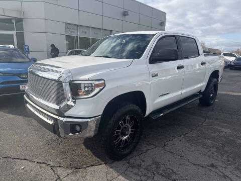2014 Toyota Tundra SR5