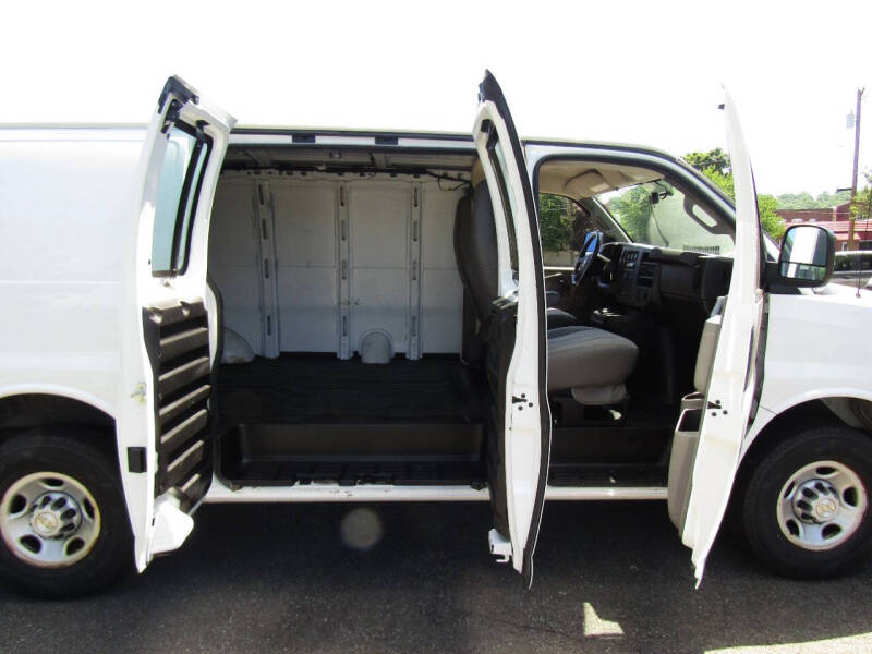 2021 Chevrolet Express 2500