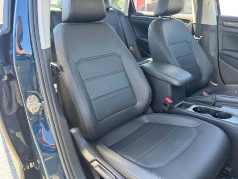 2020 Volkswagen Passat R-Line