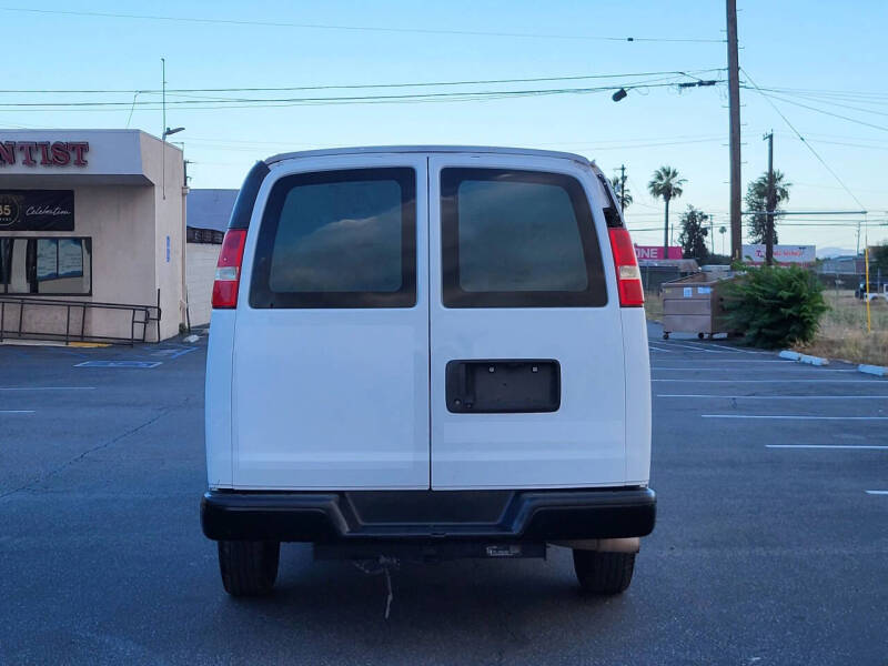 2018 Chevrolet Express 2500
