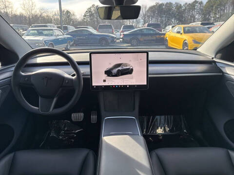 2025 Tesla Model Y Performance