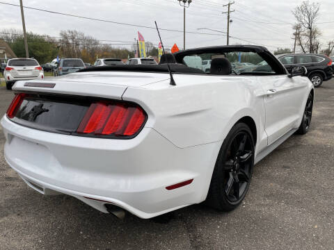 2017 Ford Mustang V6