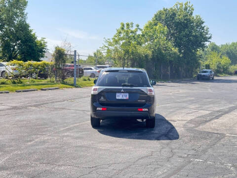 2014 Mitsubishi Outlander SE