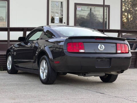 2009 Ford Mustang V6 Deluxe
