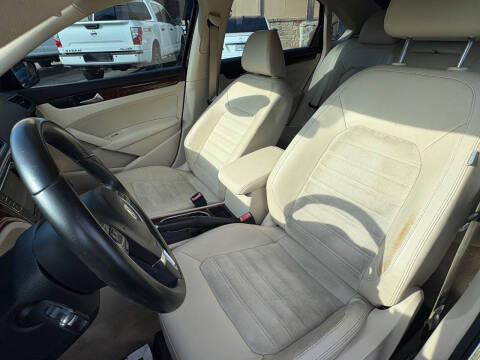 2013 Volkswagen Passat TDI SEL Premium