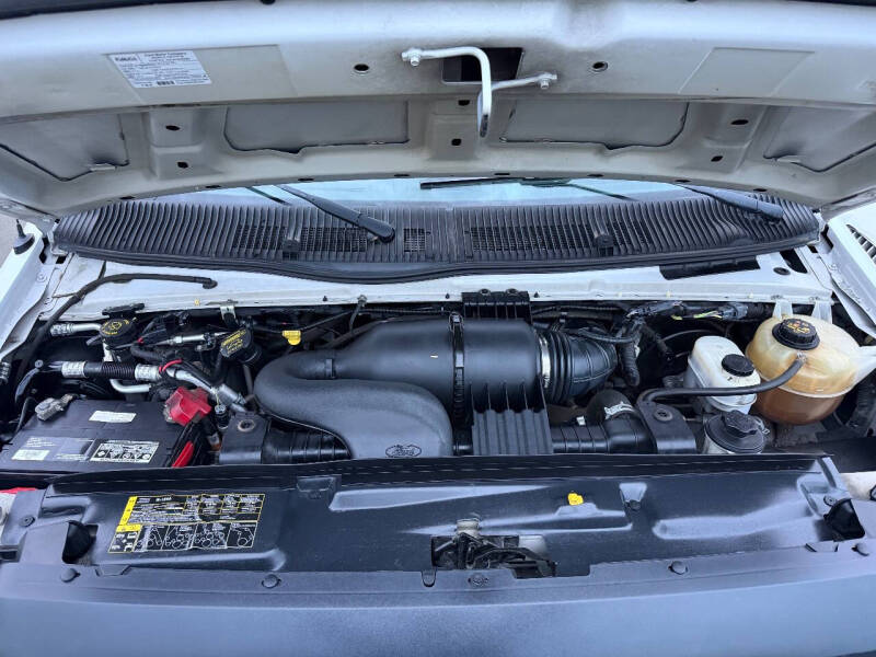 2014 Ford E-Series E-350 SD