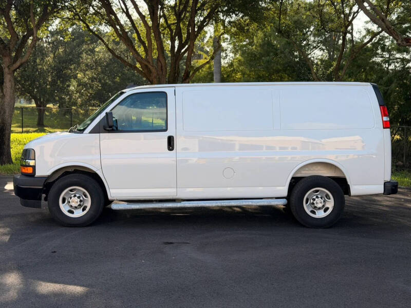 2025 Chevrolet Express 2500