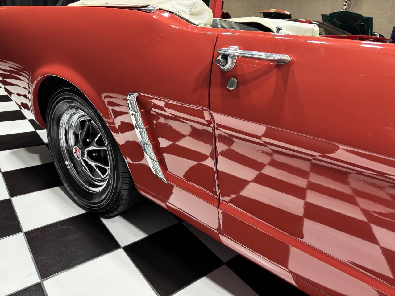 1965 Ford Mustang 24