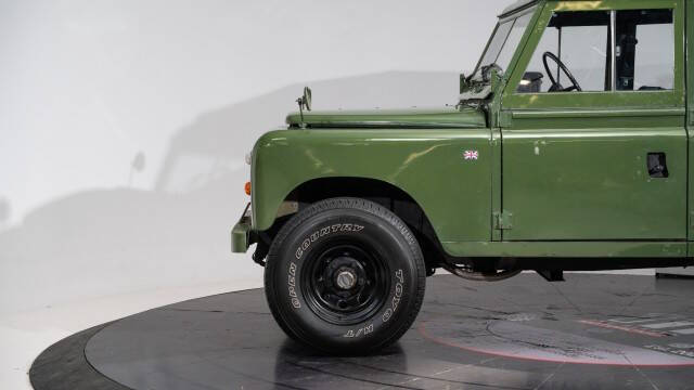 1977 Land Rover 109
