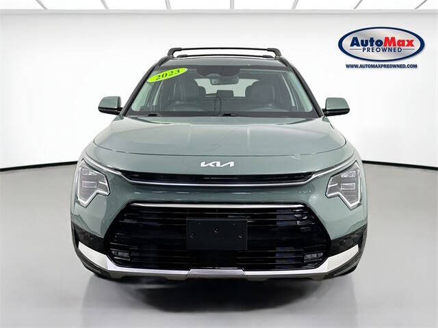 2023 Kia Niro Plug-In Hybrid SX Touring