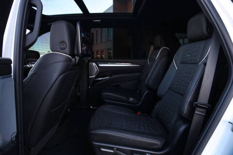 2025 Cadillac Escalade-V