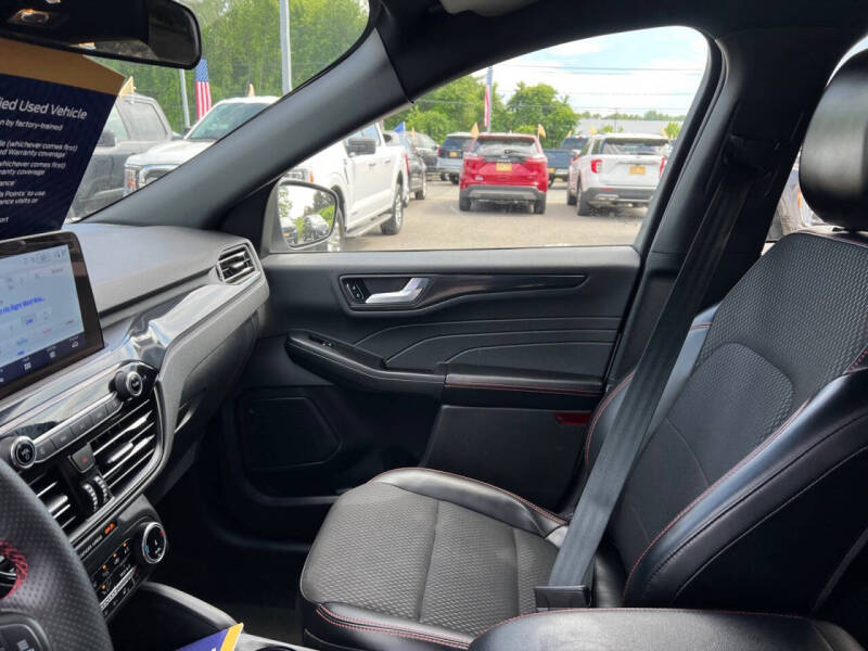 2025 Ford Escape ST-Line Select