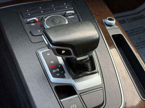 2019 Audi Q5 quattro Premium 45 TFSI