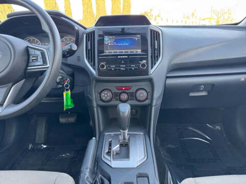 2017 Subaru Impreza 2.0i