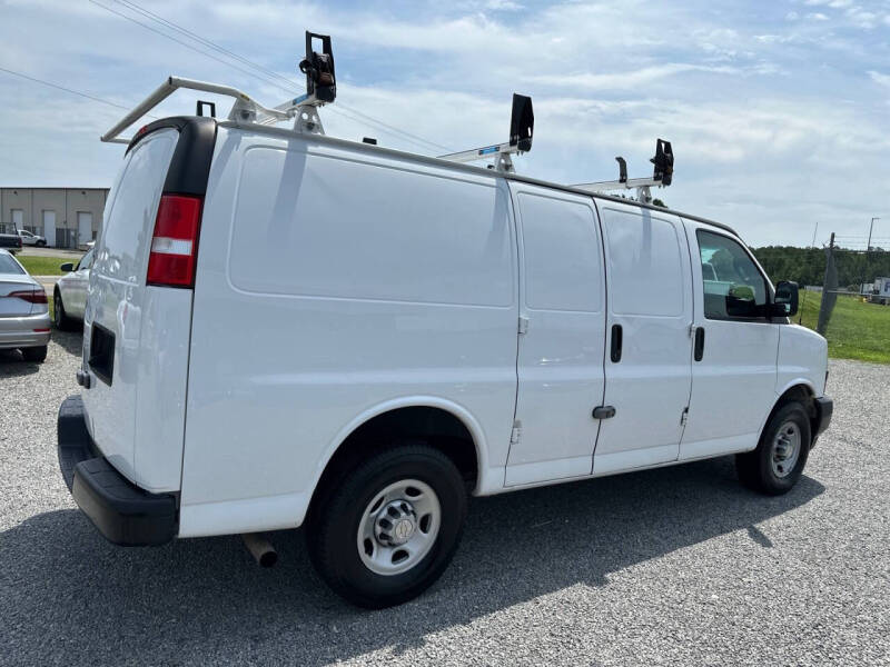 2022 Chevrolet Express 2500