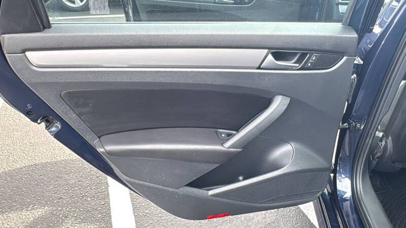 2015 Volkswagen Passat 1.8T Limited Edition