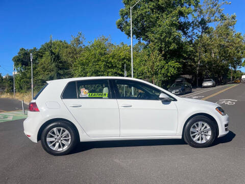 2015 Volkswagen Golf TSI SE