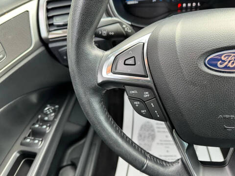 2020 Ford Fusion SEL