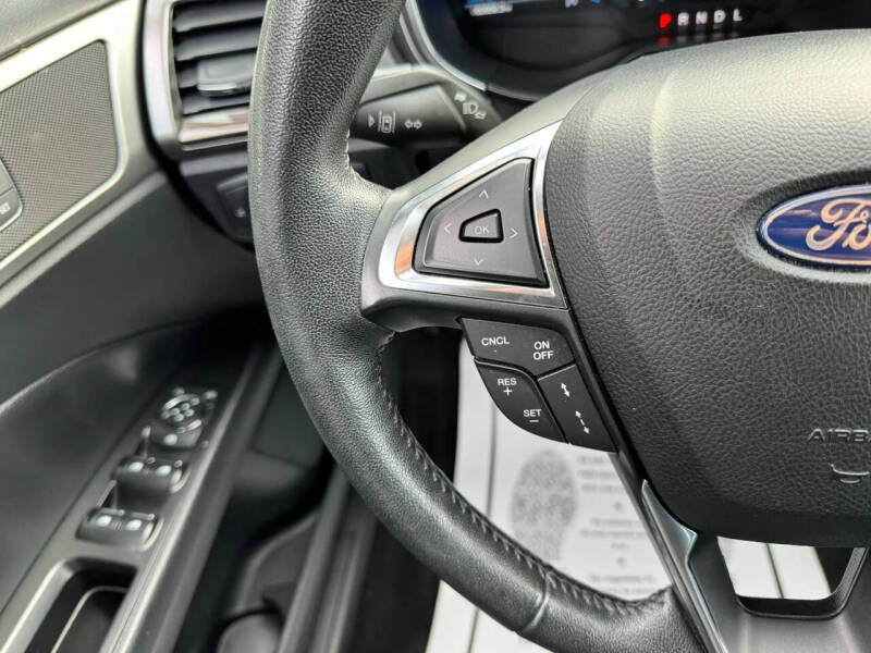 2020 Ford Fusion SEL