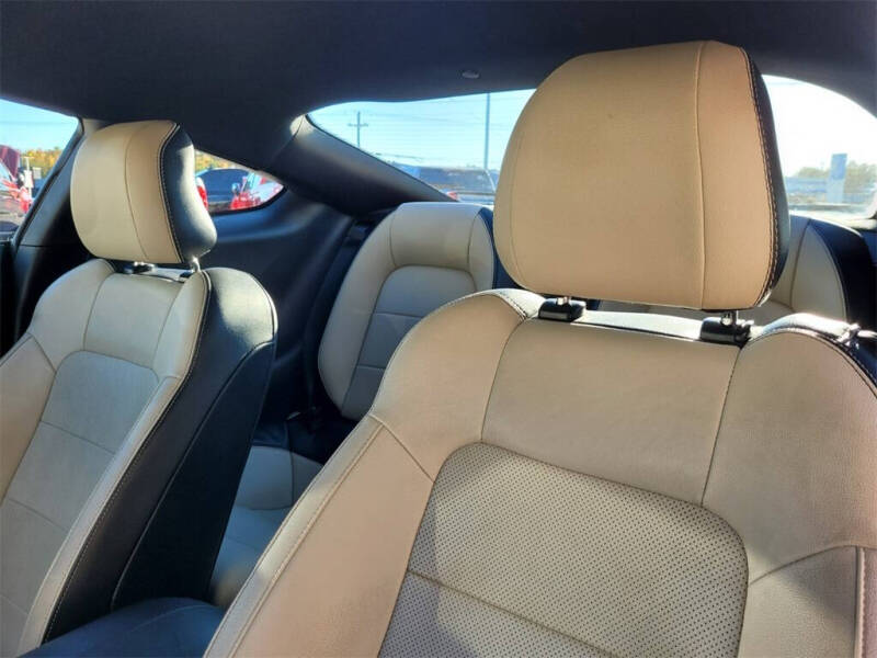 2016 Ford Mustang EcoBoost Premium