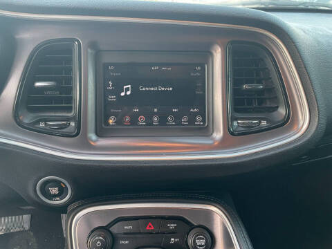 2021 Dodge Challenger SXT