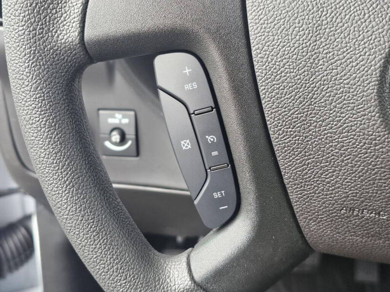 2025 Chevrolet Express 2500