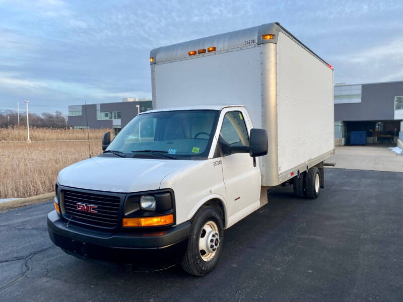 2012 GMC Savana Cutaway for sale at Siglers Auto Center in Skokie IL