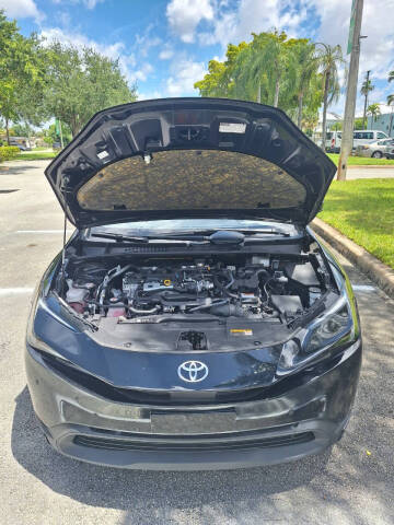 2024 Toyota Prius LE