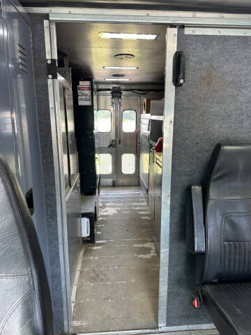 2016 Freightliner MT45 Chassis