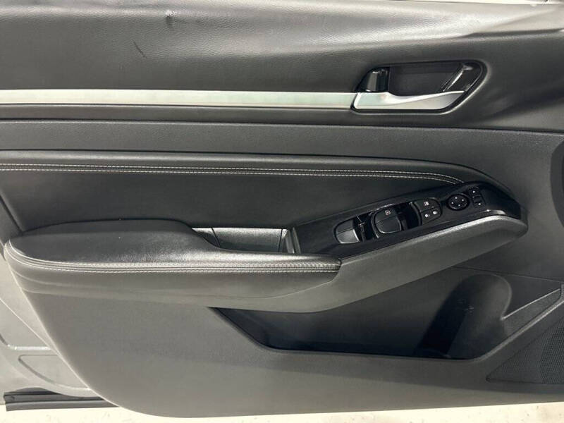 2023 Nissan Altima 2.5 SL