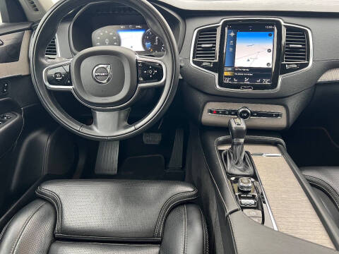 2021 Volvo XC90 T6 Inscription 6-Passenger